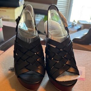 Vince Camuto Black Woven Platform Sandals